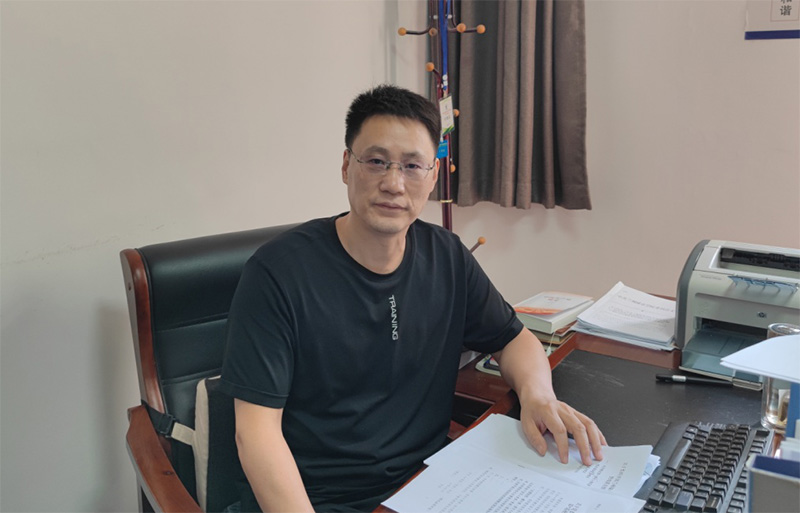 郑炜华