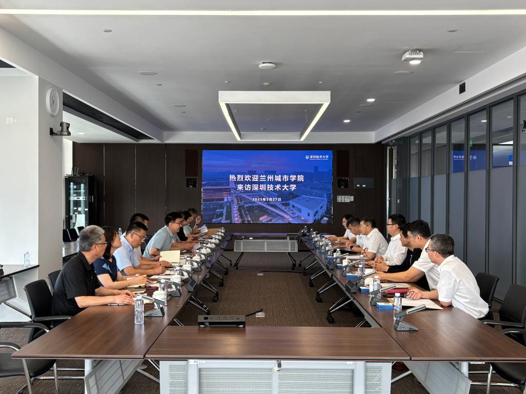 韩高年一行赴广东省多所高校学习调研