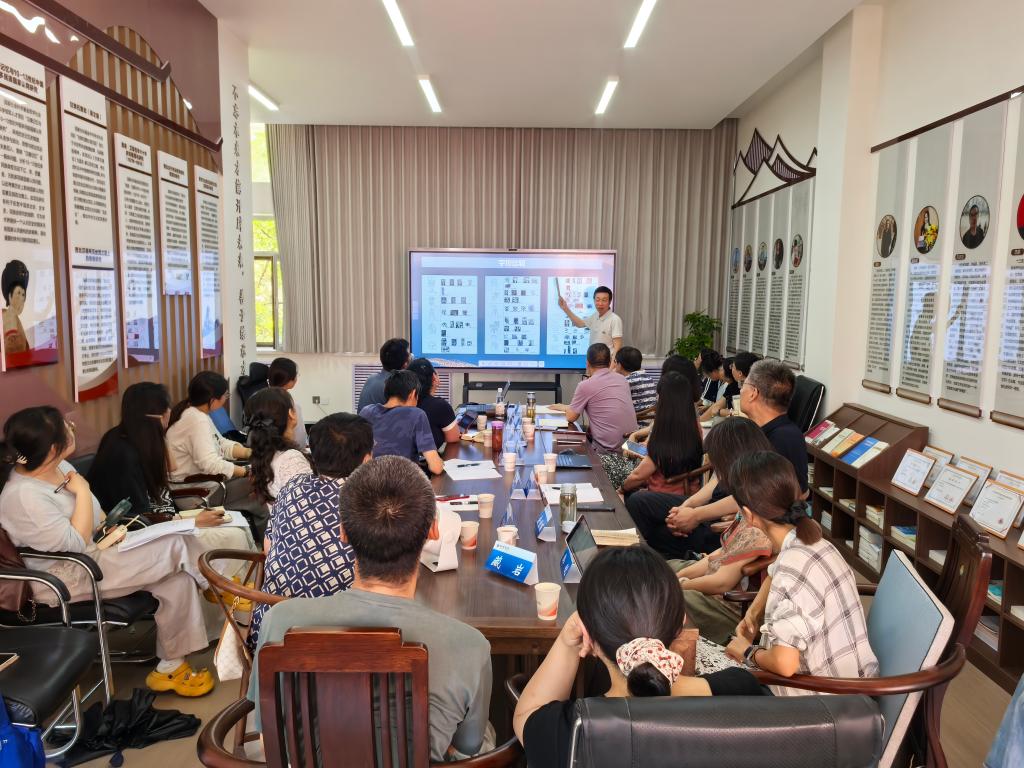 复旦大学刘钊教授应邀来校作学术报告